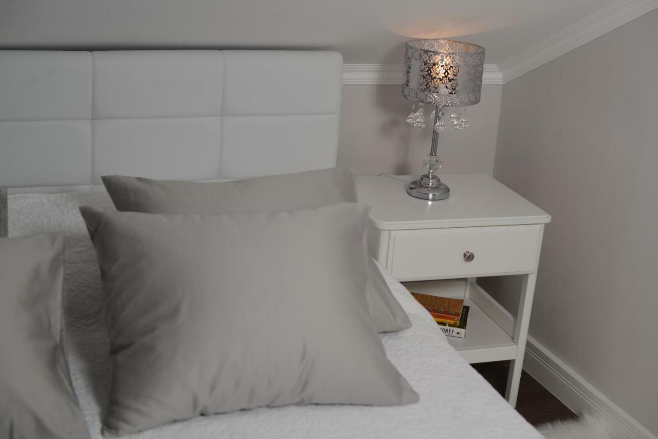 מאלי לוסיניי Apartments Tasha מראה חיצוני תמונה